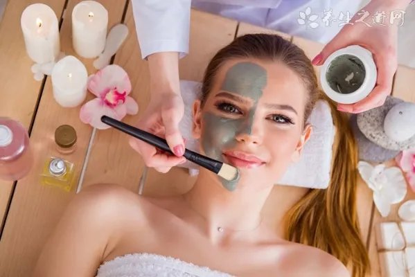 黑头导出液使用方法